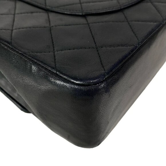 Auth CHANEL Double Flap Matelasse - Black Lambskin Shoulder Bag Gold hardware - Picture 4 of 15